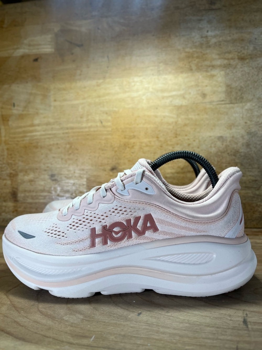 Hoka One One Bondi 9 Womens Size 8 Running Shoes Sneakers Light Pink Rose Latte - Picture 4 of 12